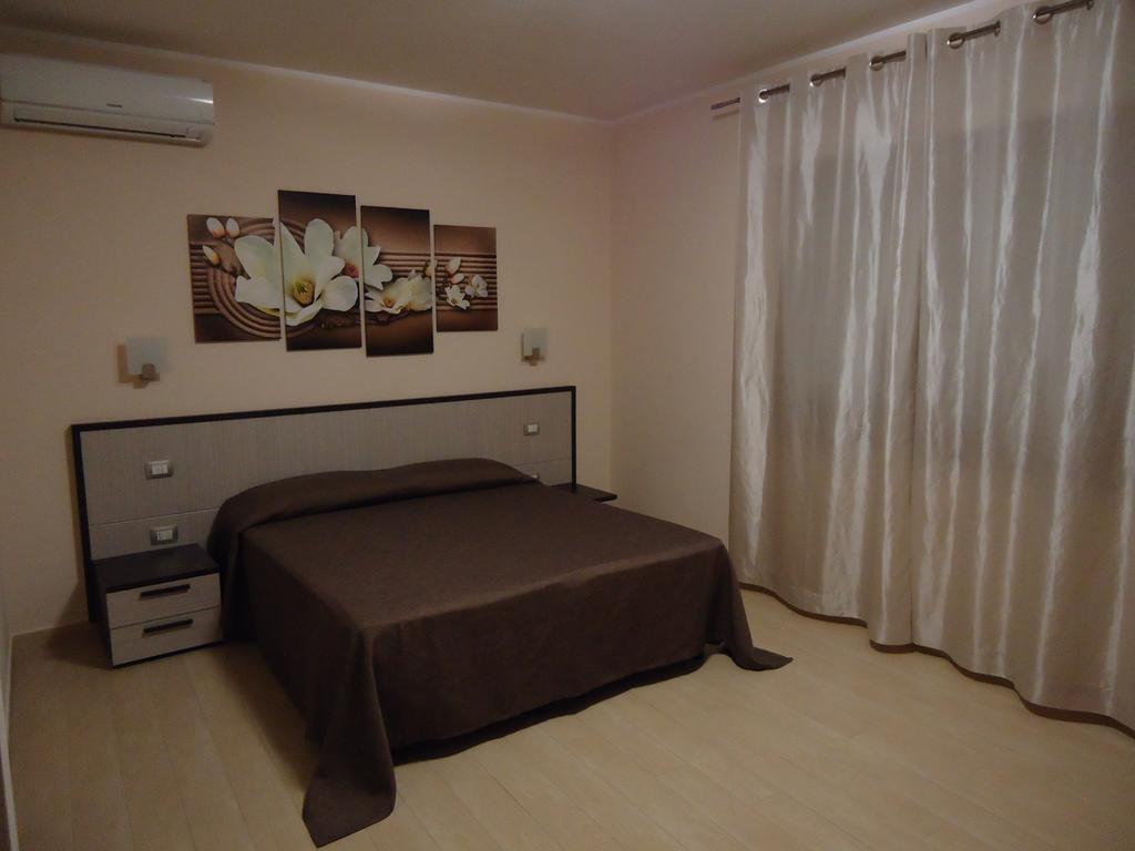 B&B L'Aurora พูลา ห้อง รูปภาพ